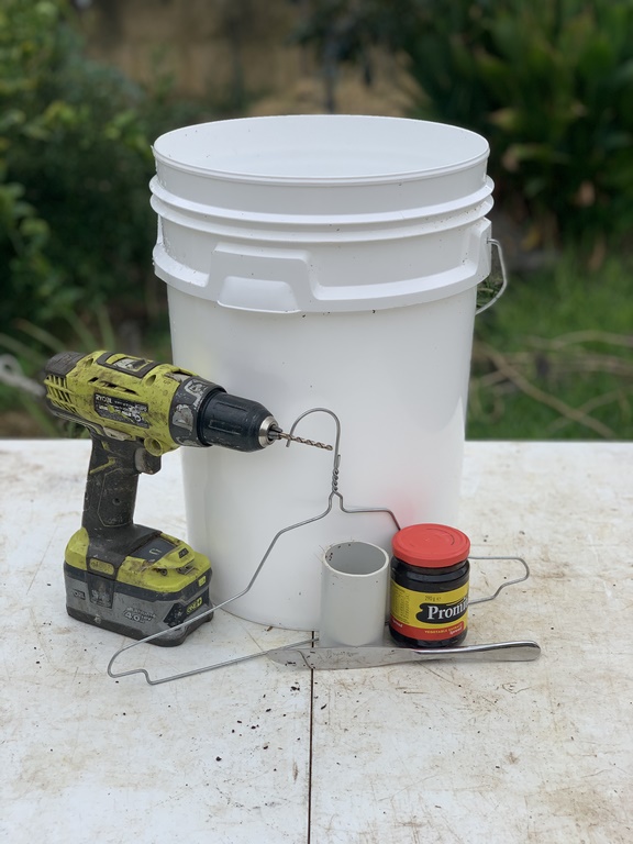 Items required to build a Homemade Mouse Trap Bucket